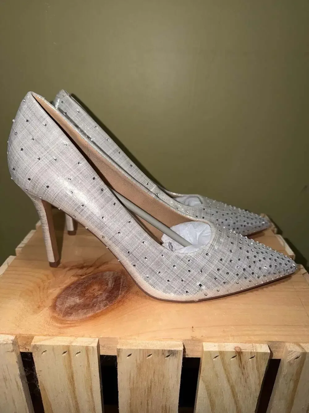 Journee Collection Women's Venus Stiletto Pointed Toe Dress Pumps in Silver